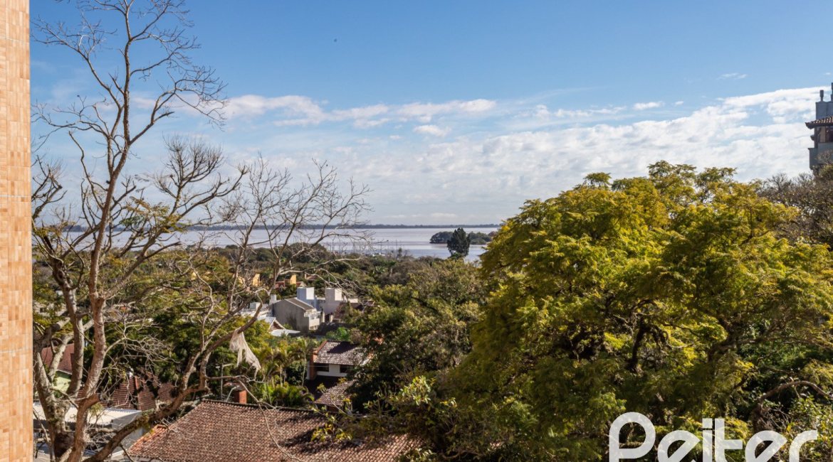 Apartamento à venda com 94m², 3 dormitórios, 1 suíte, 2 vagas, no bairro Tristeza em PORTO ALEGRE