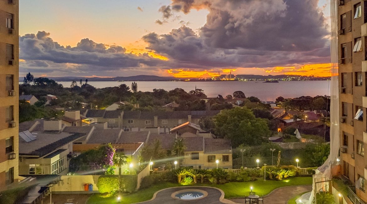 Apartamento à venda com 94m², 3 dormitórios, 1 suíte, 2 vagas, no bairro Tristeza em PORTO ALEGRE