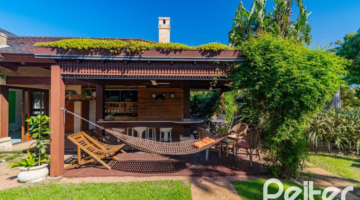 Casa em Condomínio à venda com 600m², 4 dormitórios, 4 suítes, 4 vagas, no bairro Terra Ville em PORTO ALEGRE