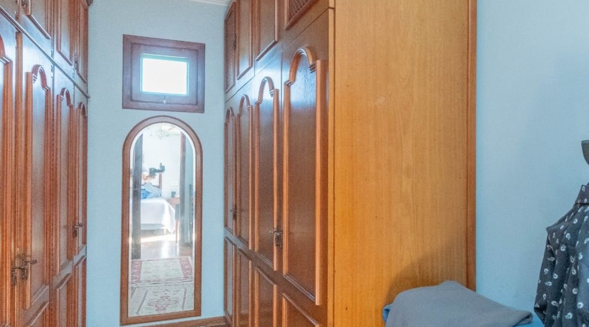 Casa em Condomínio à venda com 486m², 4 dormitórios, 3 suítes, 4 vagas, no bairro Cavalhada em PORTO ALEGRE