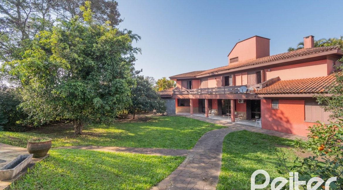 Casa em Condomínio à venda com 486m², 4 dormitórios, 3 suítes, 4 vagas, no bairro Cavalhada em PORTO ALEGRE