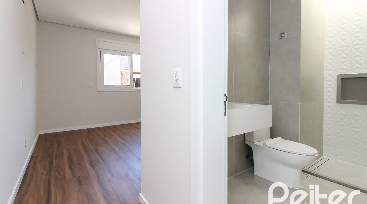 Casa em Condomínio à venda com 209m², 3 dormitórios, 3 suítes, 2 vagas, no bairro Ipanema em Porto Alegre