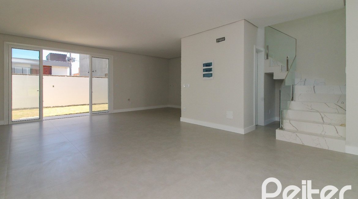 Casa em Condomínio à venda com 209m², 3 dormitórios, 3 suítes, 2 vagas, no bairro Ipanema em Porto Alegre