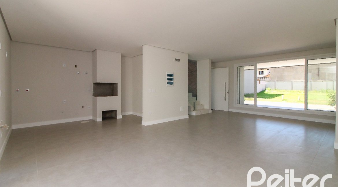 Casa em Condomínio à venda com 209m², 3 dormitórios, 3 suítes, 2 vagas, no bairro Ipanema em Porto Alegre