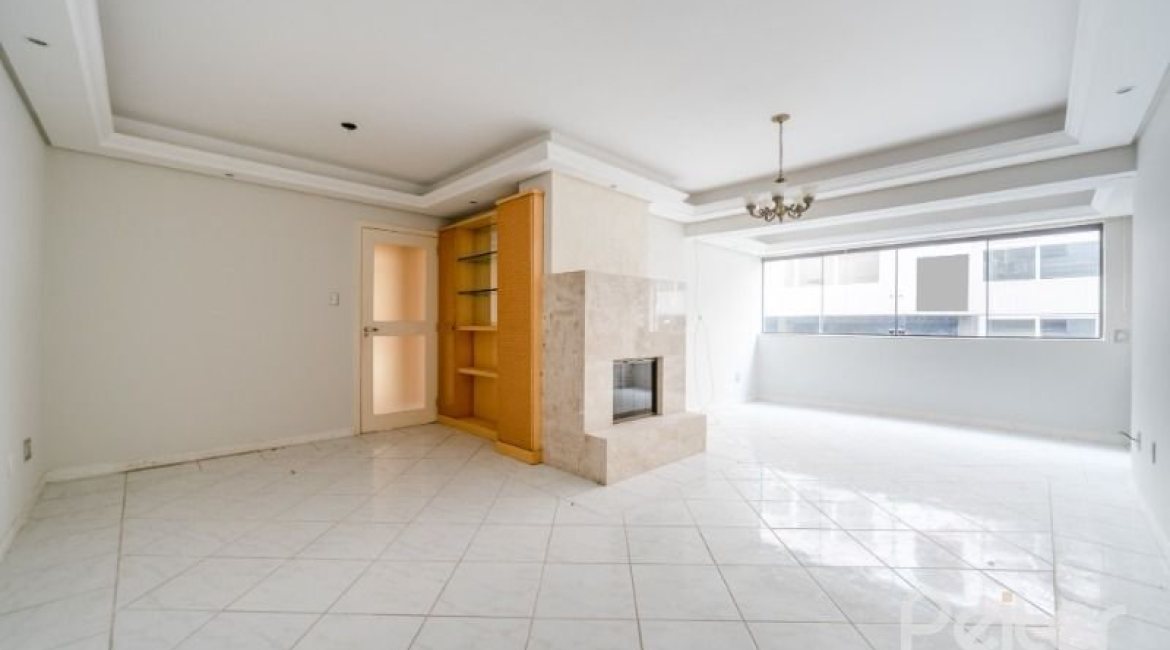 Apartamento à venda com 105m², 2 dormitórios, 1 suíte, 2 vagas, no bairro Cristal em Porto Alegre