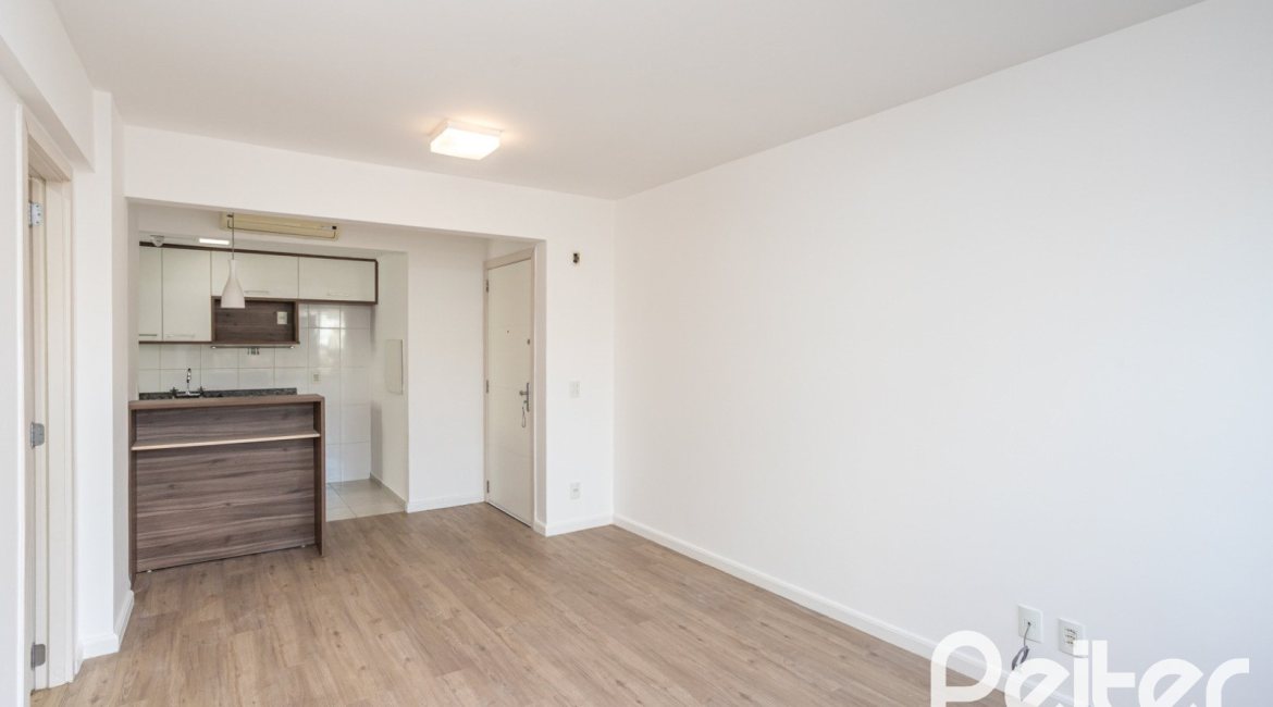 Apartamento à venda com 73m², 3 dormitórios, 1 suíte, 2 vagas, no bairro Tristeza em PORTO ALEGRE