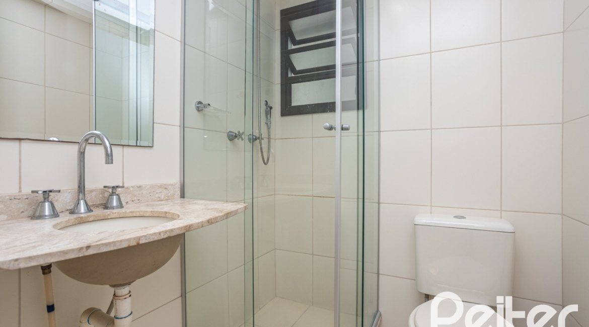 Apartamento à venda com 73m², 3 dormitórios, 1 suíte, 2 vagas, no bairro Tristeza em PORTO ALEGRE