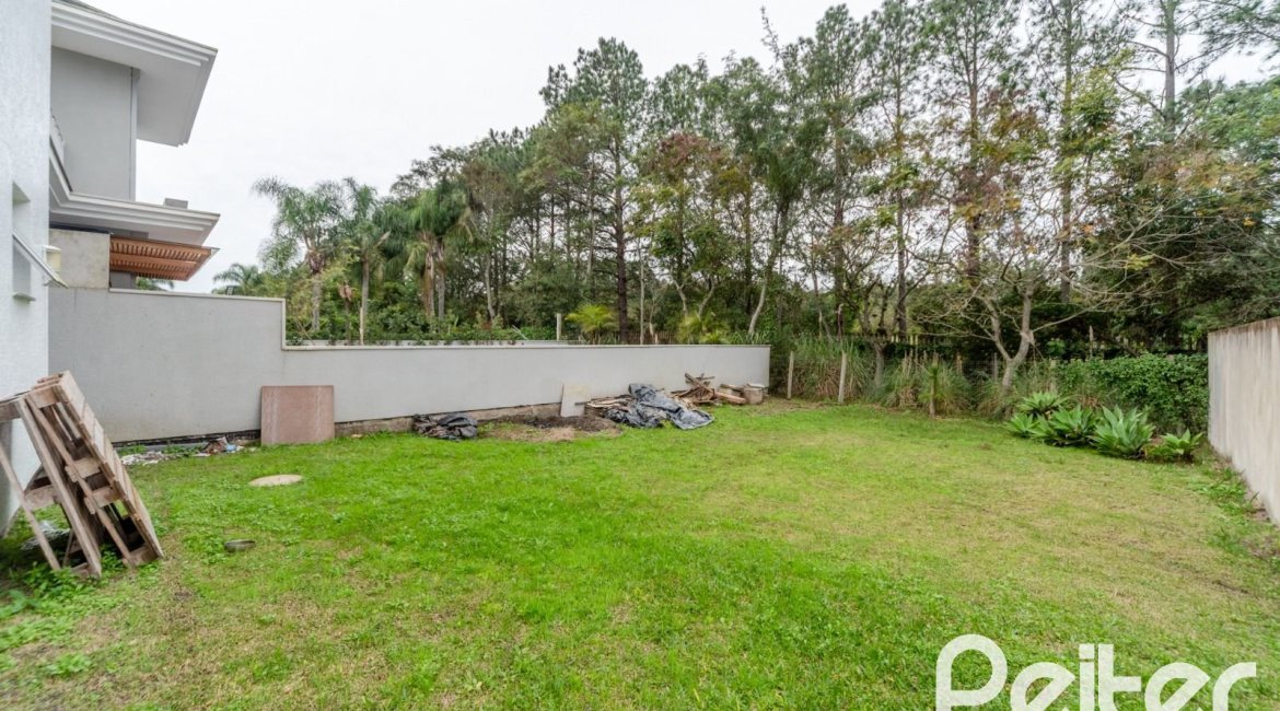 Casa em Condomínio à venda com 294m², 5 dormitórios, 5 suítes, 4 vagas, no bairro Terra Ville em PORTO ALEGRE