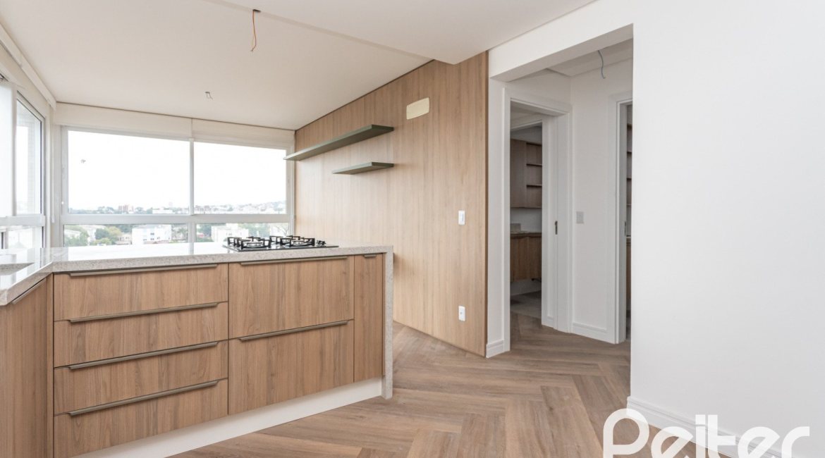 Apartamento à venda com 65m², 2 dormitórios, 1 suíte, 1 vaga, no bairro Tristeza em Porto Alegre