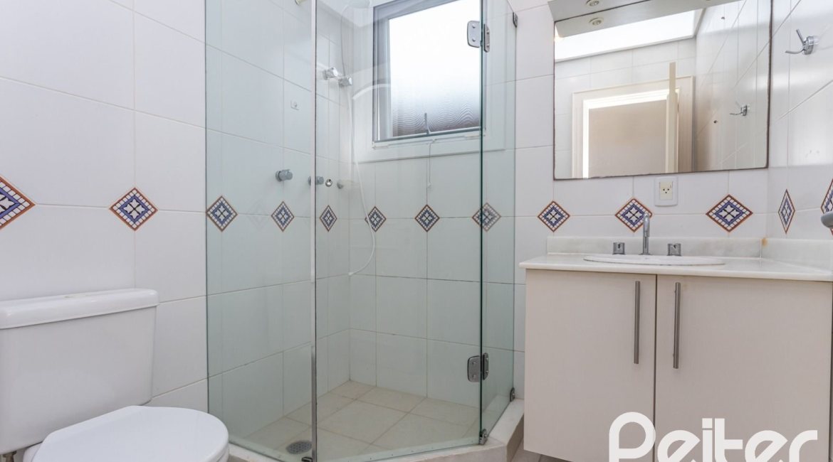 Casa em Condomínio à venda com 615m², 4 dormitórios, 4 suítes, 6 vagas, no bairro Terra Ville em PORTO ALEGRE