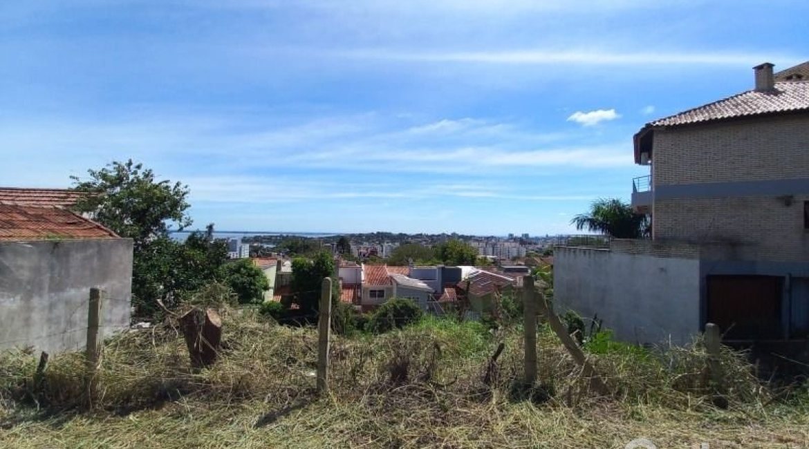 Terreno à venda com 476m², no bairro Sétimo Céu em Porto Alegre