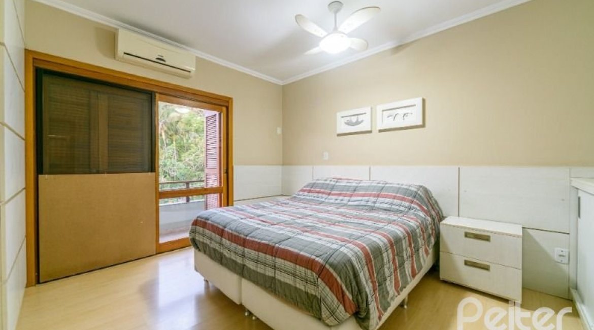 Casa em Condomínio à venda com 170m², 3 dormitórios, 1 suíte, 2 vagas, no bairro Jardim Isabel em Porto Alegre