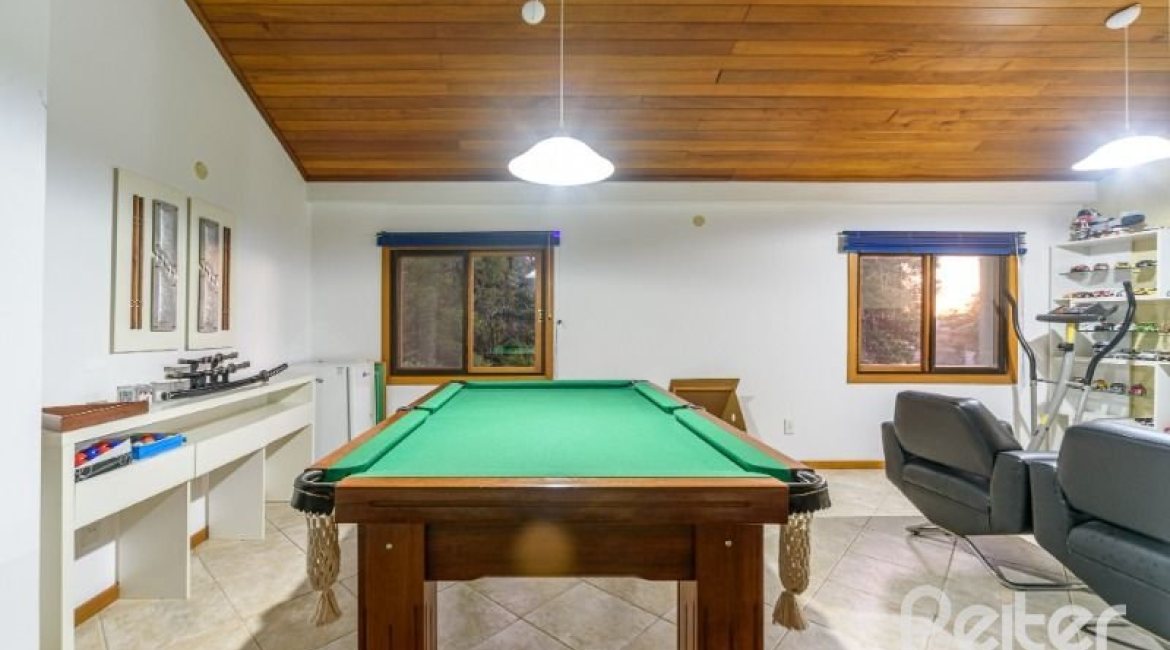 Casa em Condomínio à venda com 170m², 3 dormitórios, 1 suíte, 2 vagas, no bairro Jardim Isabel em Porto Alegre