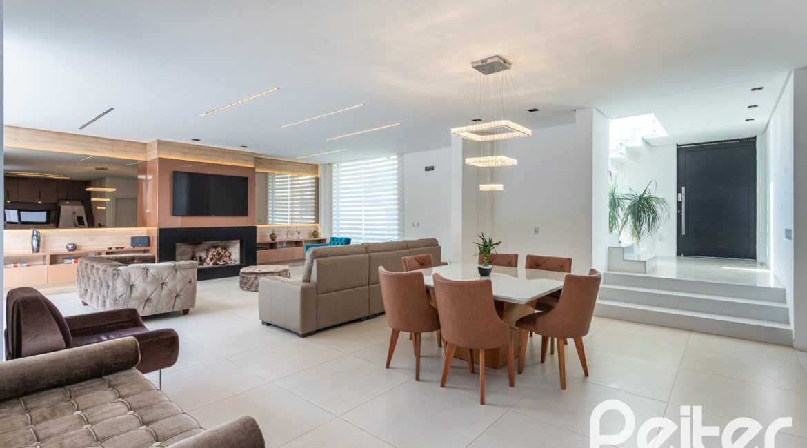 Casa em Condomínio à venda com 344m², 4 dormitórios, 4 suítes, 4 vagas, no bairro Alphaville em PORTO ALEGRE