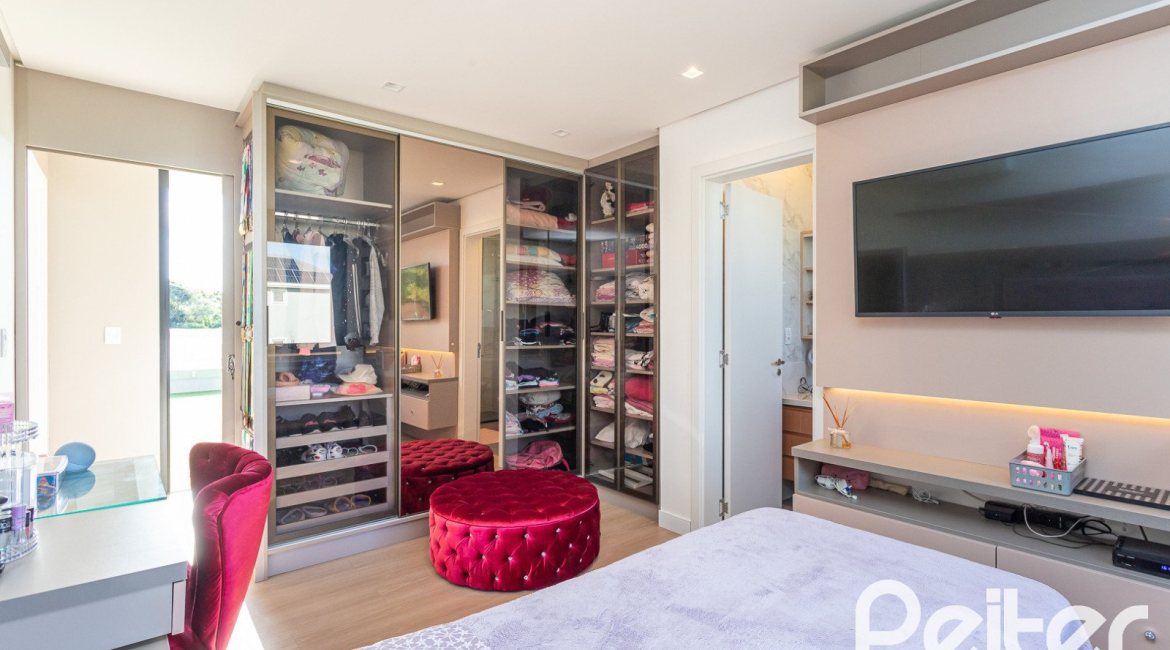 Casa em Condomínio à venda com 344m², 4 dormitórios, 4 suítes, 4 vagas, no bairro Alphaville em PORTO ALEGRE