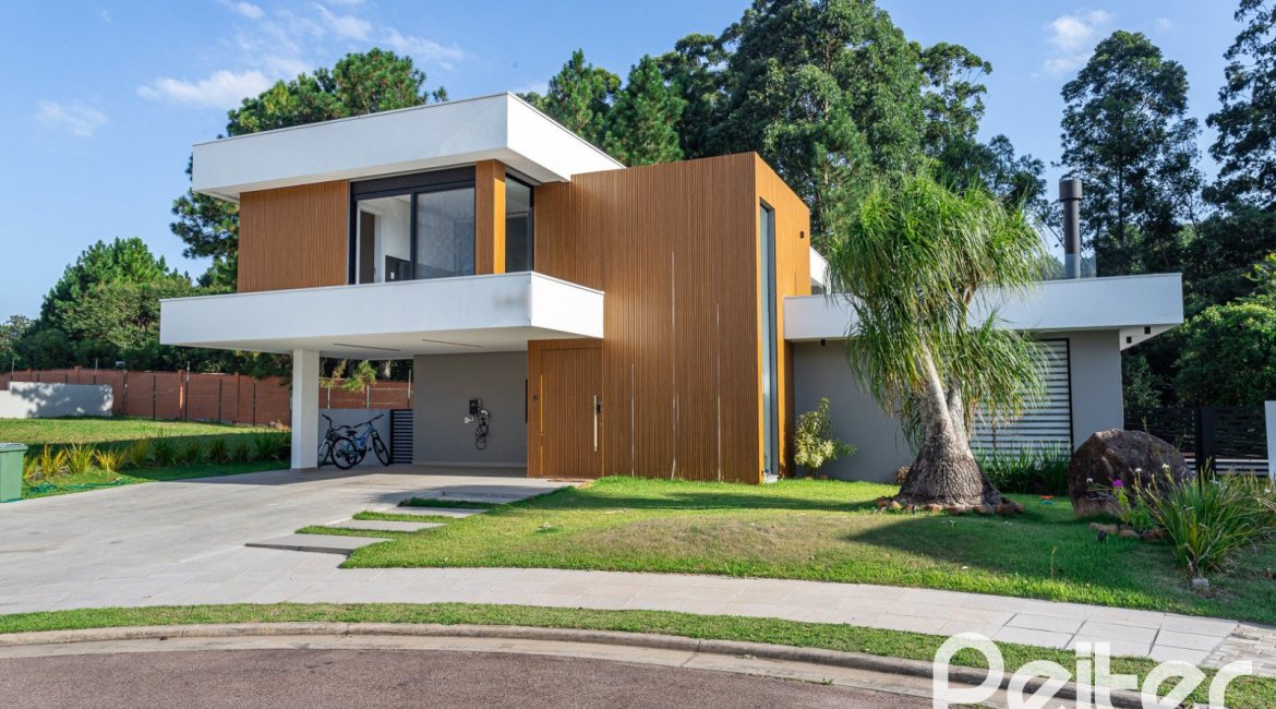 Casa em Condomínio à venda com 344m², 4 dormitórios, 4 suítes, 4 vagas, no bairro Alphaville em PORTO ALEGRE