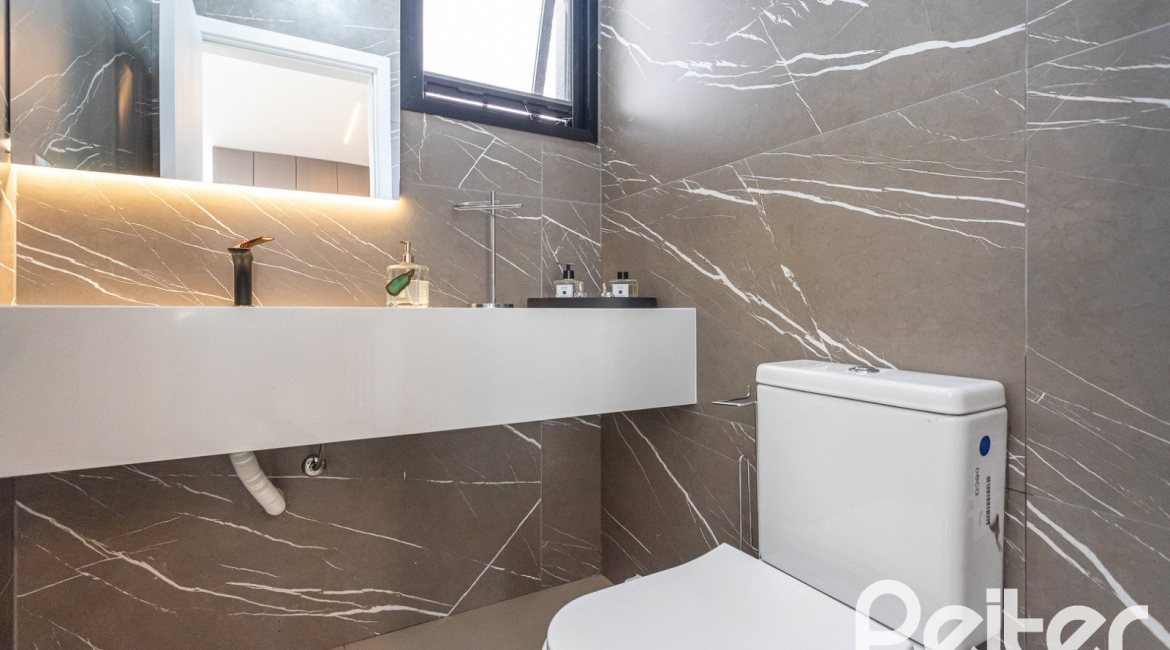 Casa em Condomínio à venda com 344m², 4 dormitórios, 4 suítes, 4 vagas, no bairro Alphaville em PORTO ALEGRE