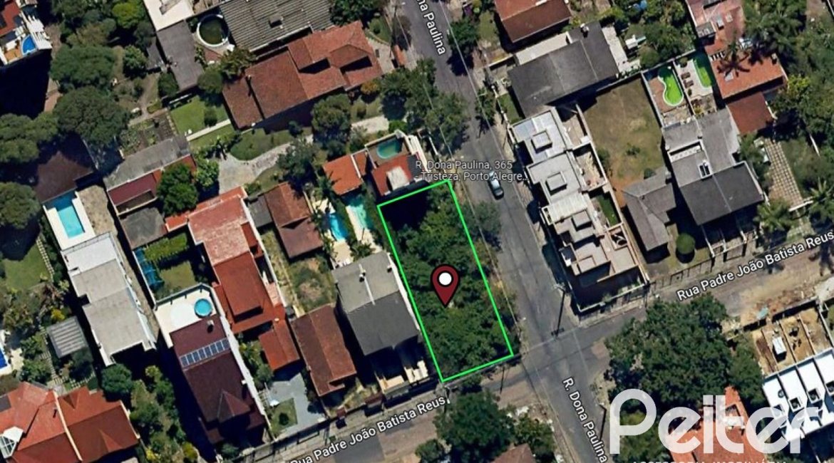Terreno à venda com 405m², no bairro Tristeza em Porto Alegre