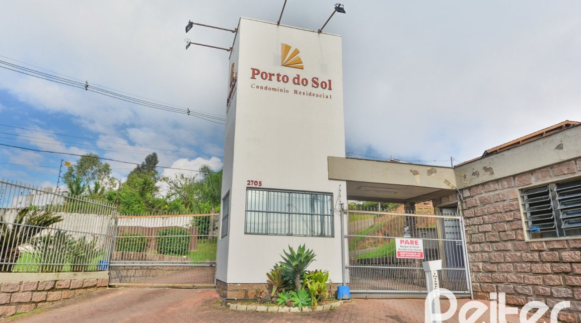 Casa em Condomínio à venda com 150m², 4 dormitórios, 1 suíte, 2 vagas, no bairro Ipanema em PORTO ALEGRE