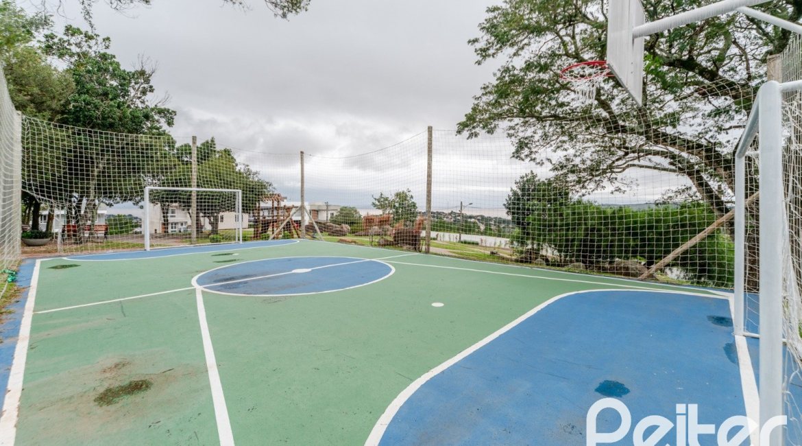 Casa em Condomínio à venda com 150m², 4 dormitórios, 1 suíte, 2 vagas, no bairro Ipanema em PORTO ALEGRE