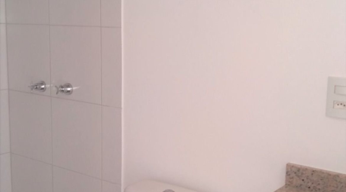 Apartamento à venda com 66m², 3 dormitórios, 1 suíte, 1 vaga, no bairro Humaitá em Porto Alegre