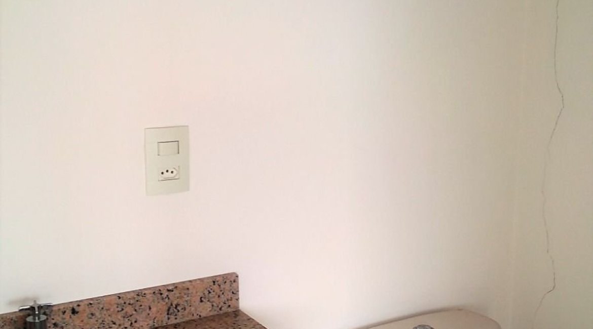 Apartamento à venda com 66m², 3 dormitórios, 1 suíte, 1 vaga, no bairro Humaitá em Porto Alegre