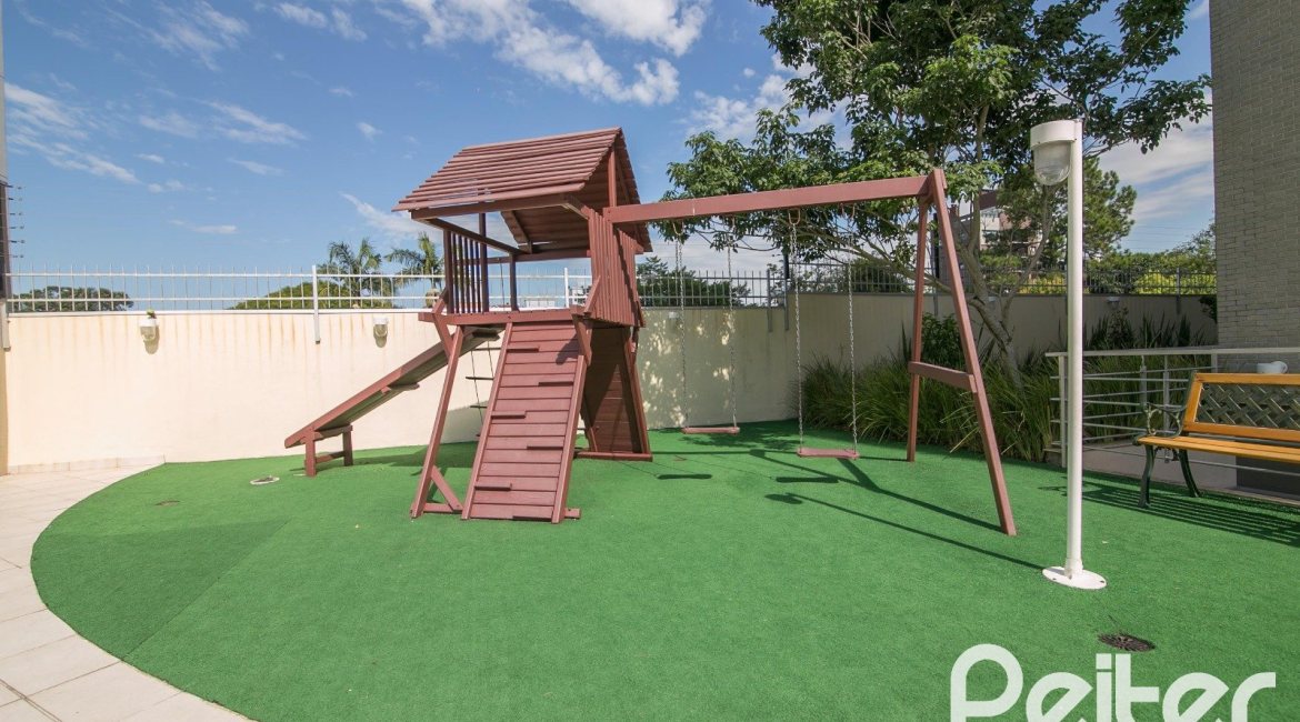 Apartamento à venda com 102m², 3 dormitórios, 1 suíte, 2 vagas, no bairro Tristeza em PORTO ALEGRE