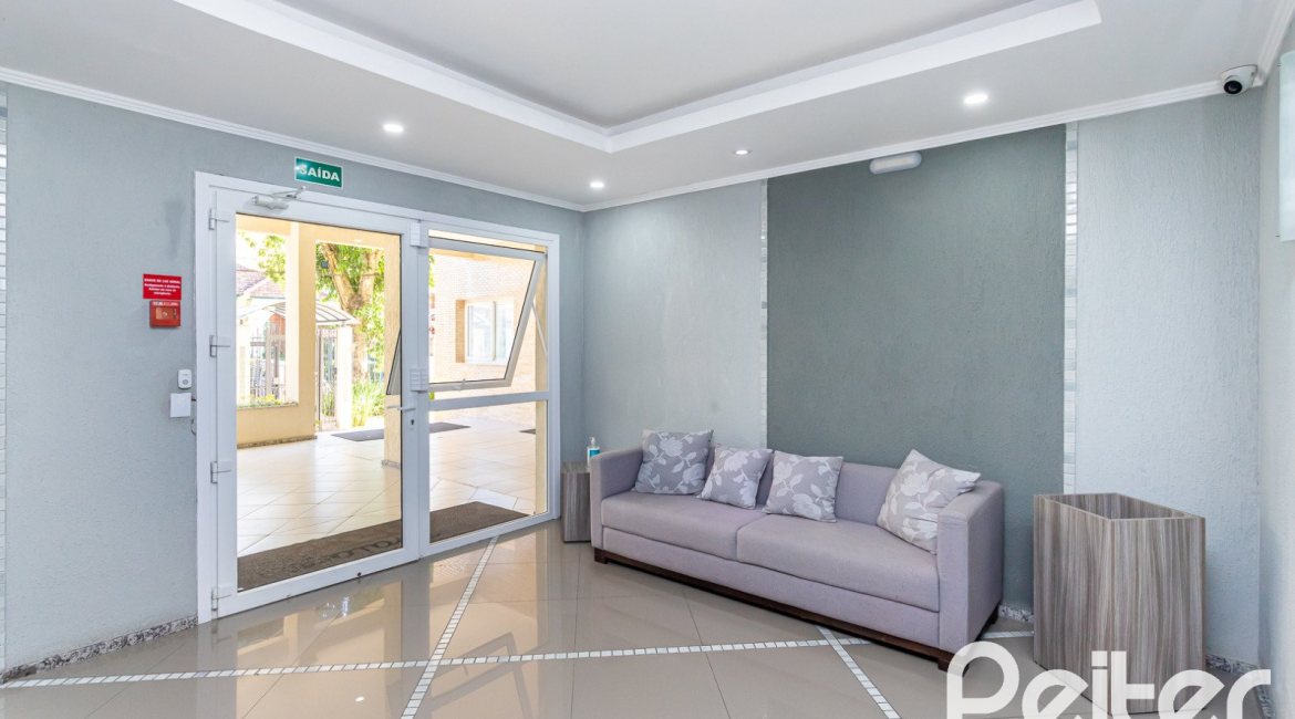 Apartamento à venda com 53m², 1 dormitório, 1 suíte, 1 vaga, no bairro Cristal em PORTO ALEGRE