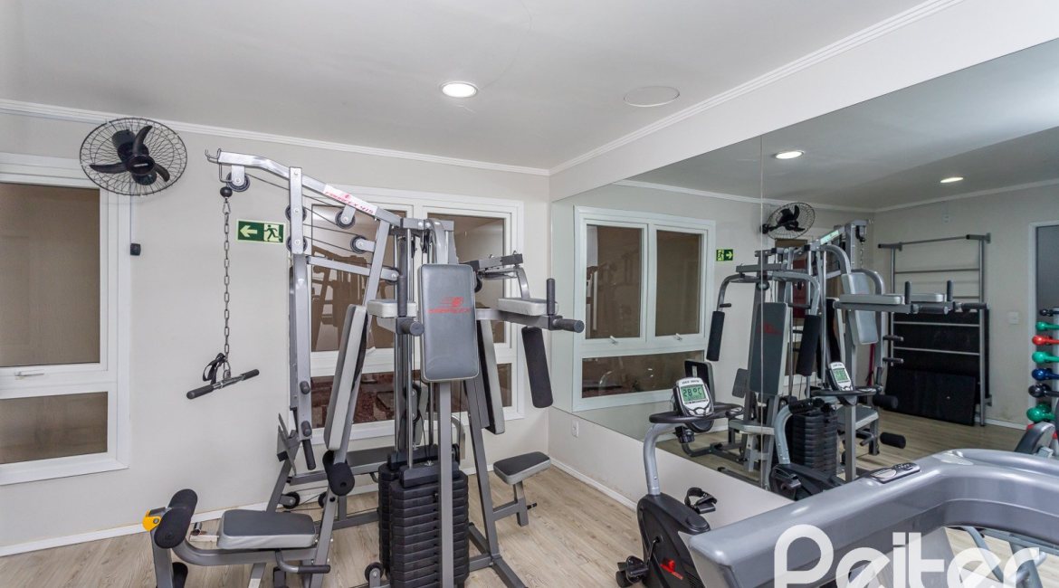 Apartamento à venda com 53m², 1 dormitório, 1 suíte, 1 vaga, no bairro Cristal em PORTO ALEGRE