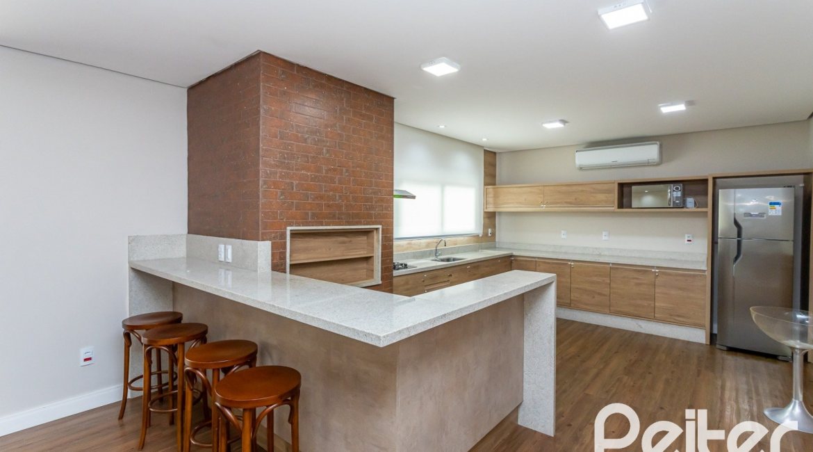 Apartamento à venda com 152m², 3 dormitórios, 1 suíte, 2 vagas, no bairro Tristeza em PORTO ALEGRE