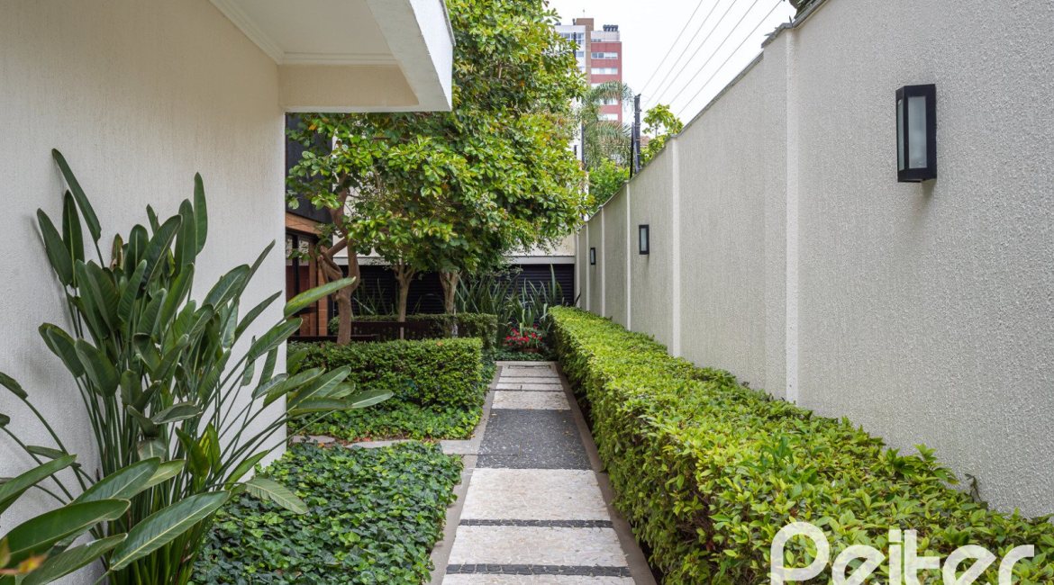 Empreendimento à venda, no bairro Tristeza em PORTO ALEGRE