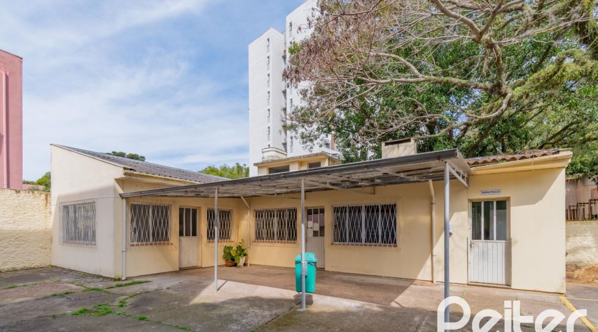 Apartamento à venda com 59m², 2 dormitórios, 1 vaga, no bairro Tristeza em Porto Alegre