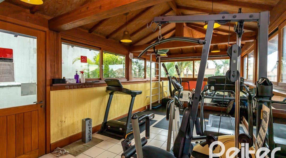 Casa em Condomínio à venda com 239m², 3 dormitórios, 3 suítes, 3 vagas, no bairro Santa Tereza em Porto Alegre