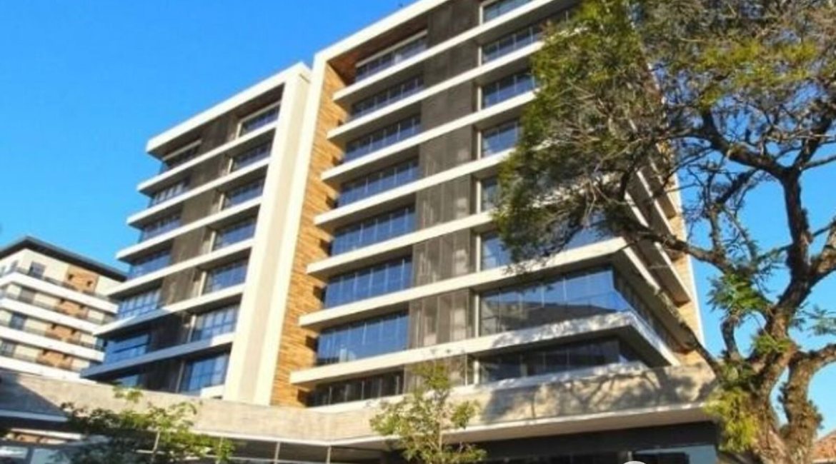 Comercial à venda com 47m², 1 vaga, no bairro Tristeza em Porto Alegre