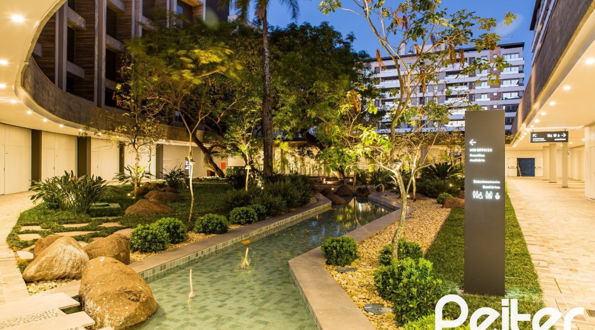 Comercial à venda com 47m², 1 vaga, no bairro Tristeza em Porto Alegre