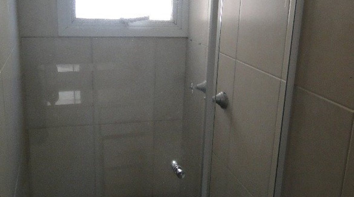 Apartamento à venda com 75m², 3 dormitórios, 1 suíte, 2 vagas, no bairro Tristeza em PORTO ALEGRE