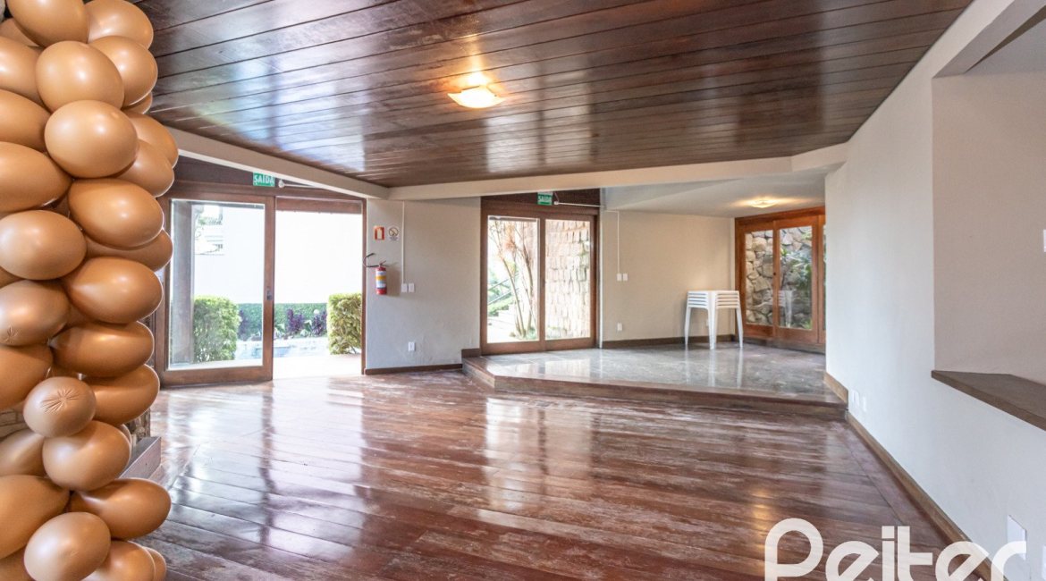 Casa em Condomínio à venda com 196m², 3 dormitórios, 1 suíte, 2 vagas, no bairro Sétimo Céu em PORTO ALEGRE