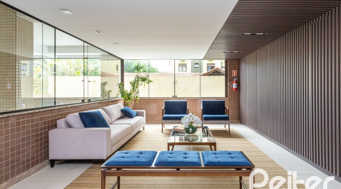 Apartamento à venda com 133m², 3 dormitórios, 1 suíte, 3 vagas, no bairro Tristeza em PORTO ALEGRE