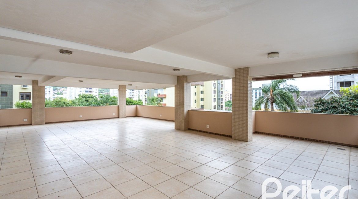 Apartamento à venda com 133m², 3 dormitórios, 1 suíte, 3 vagas, no bairro Tristeza em PORTO ALEGRE