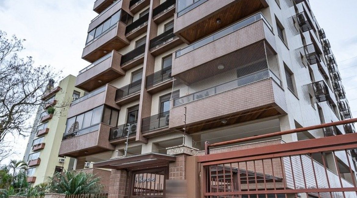 Apartamento à venda com 133m², 3 dormitórios, 1 suíte, 3 vagas, no bairro Tristeza em PORTO ALEGRE