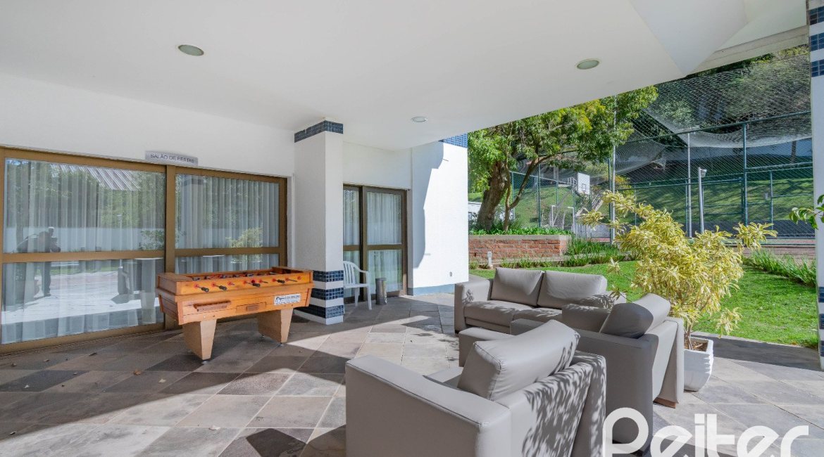 Apartamento à venda com 100m², 3 dormitórios, 1 suíte, 1 vaga, no bairro Cristal em PORTO ALEGRE