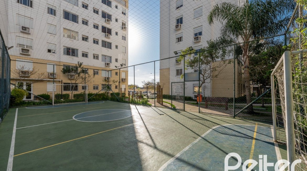 Apartamento à venda com 45m², 2 dormitórios, 1 vaga, no bairro Camaqua em PORTO ALEGRE