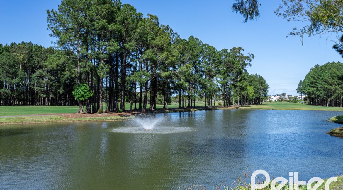 Casa em Condomínio à venda com 294m², 5 dormitórios, 5 suítes, 4 vagas, no bairro Terra Ville em PORTO ALEGRE
