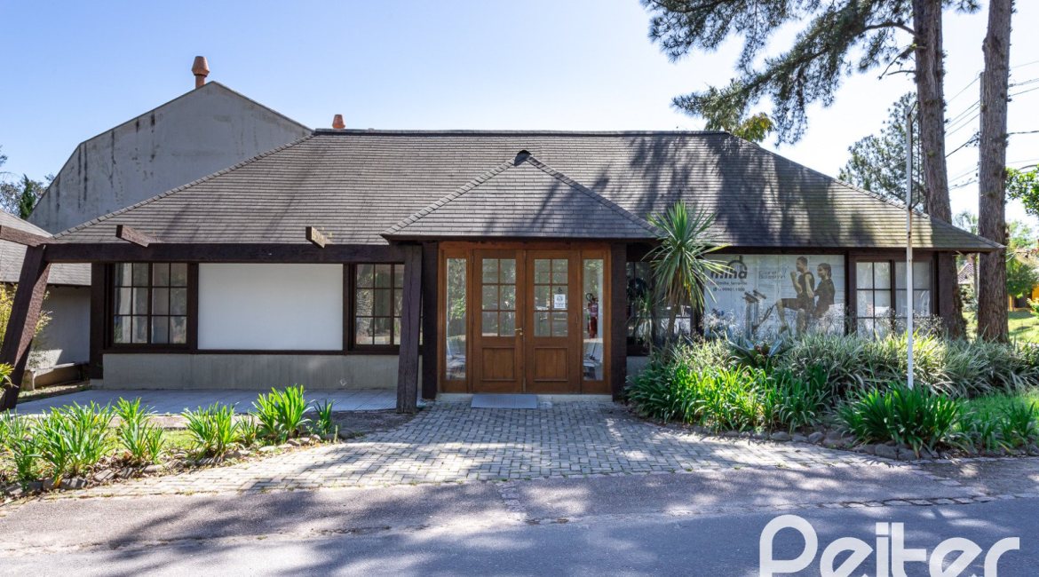 Casa em Condomínio à venda com 294m², 5 dormitórios, 5 suítes, 4 vagas, no bairro Terra Ville em PORTO ALEGRE