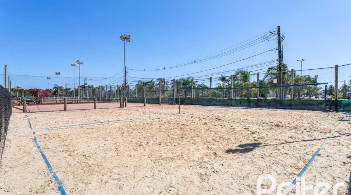 Casa em Condomínio à venda com 294m², 5 dormitórios, 5 suítes, 4 vagas, no bairro Terra Ville em PORTO ALEGRE