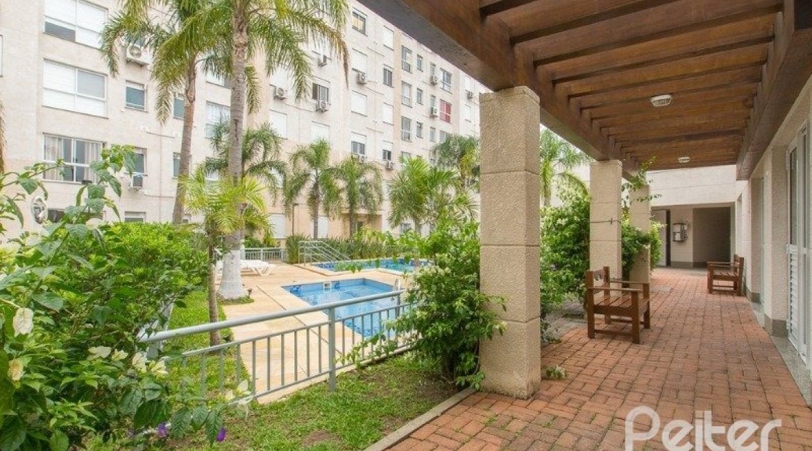 Apartamento à venda com 70m², 3 dormitórios, 1 suíte, 1 vaga, no bairro Cavalhada em PORTO ALEGRE