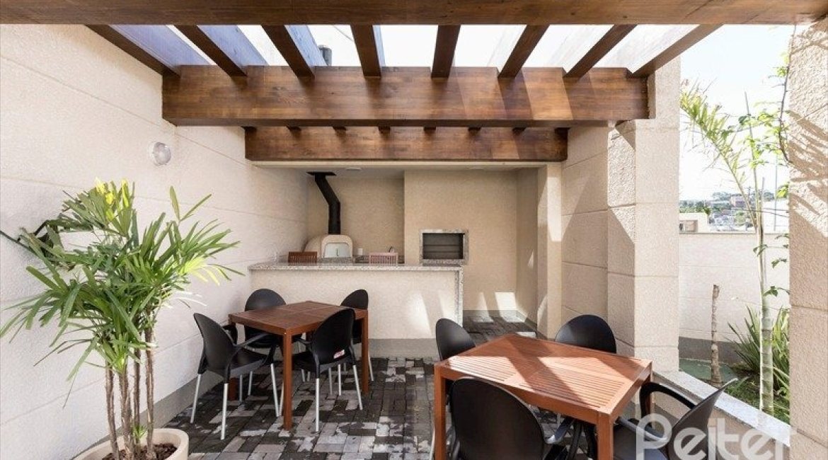 Apartamento à venda com 70m², 3 dormitórios, 1 suíte, 1 vaga, no bairro Cavalhada em PORTO ALEGRE