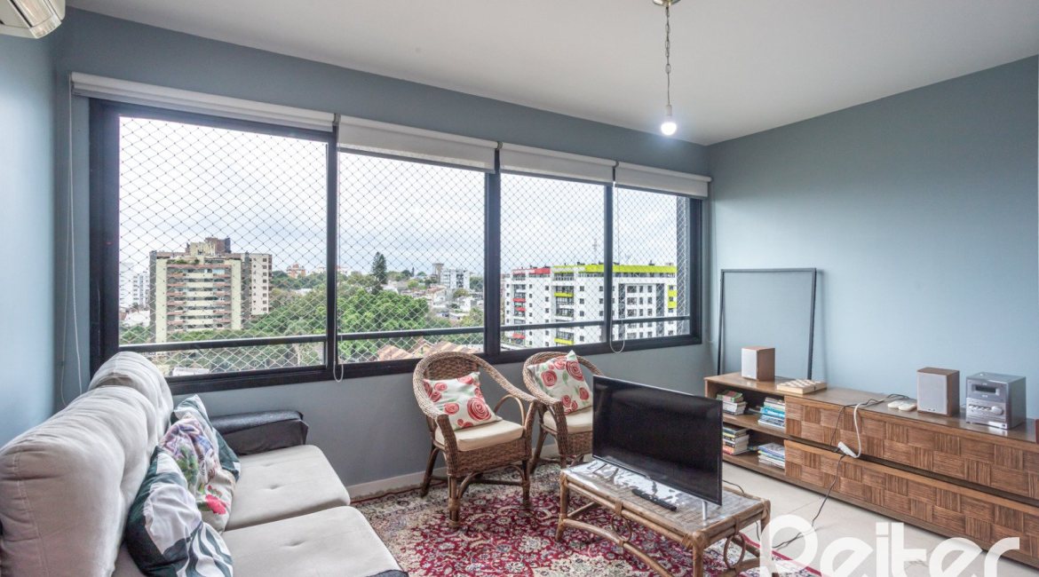 Cobertura à venda com 145m², 3 dormitórios, 1 suíte, 2 vagas, no bairro Tristeza em PORTO ALEGRE