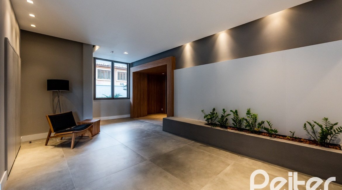 Apartamento à venda com 40m², 1 dormitório, 1 suíte, 1 vaga, no bairro Tristeza em PORTO ALEGRE