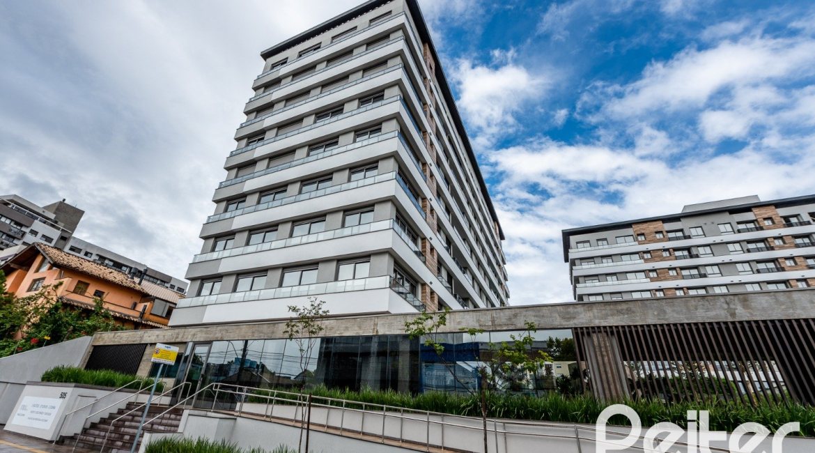 Apartamento à venda com 40m², 1 dormitório, 1 suíte, 1 vaga, no bairro Tristeza em PORTO ALEGRE